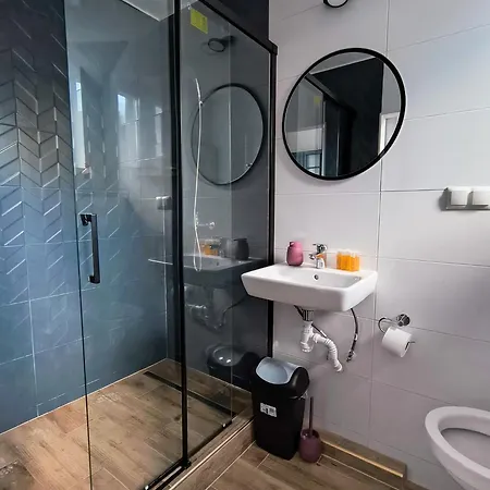 3-bedroom Apartment *